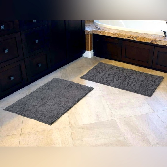 Set of plush microfiber chenille gray bathroom mats - Picture 1 of 7